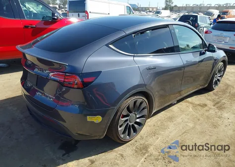 2022 Tesla Model Y Performance Dual Motor All-Wheel Drive z USA, uszkodzony, nr VIN 7SAYGDEF5NF406497